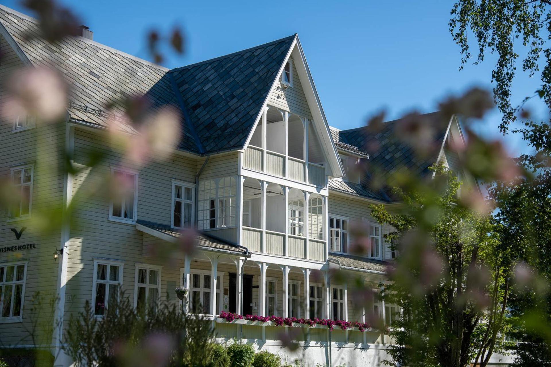 Visnes Hotel Stryn Zewnętrze zdjęcie