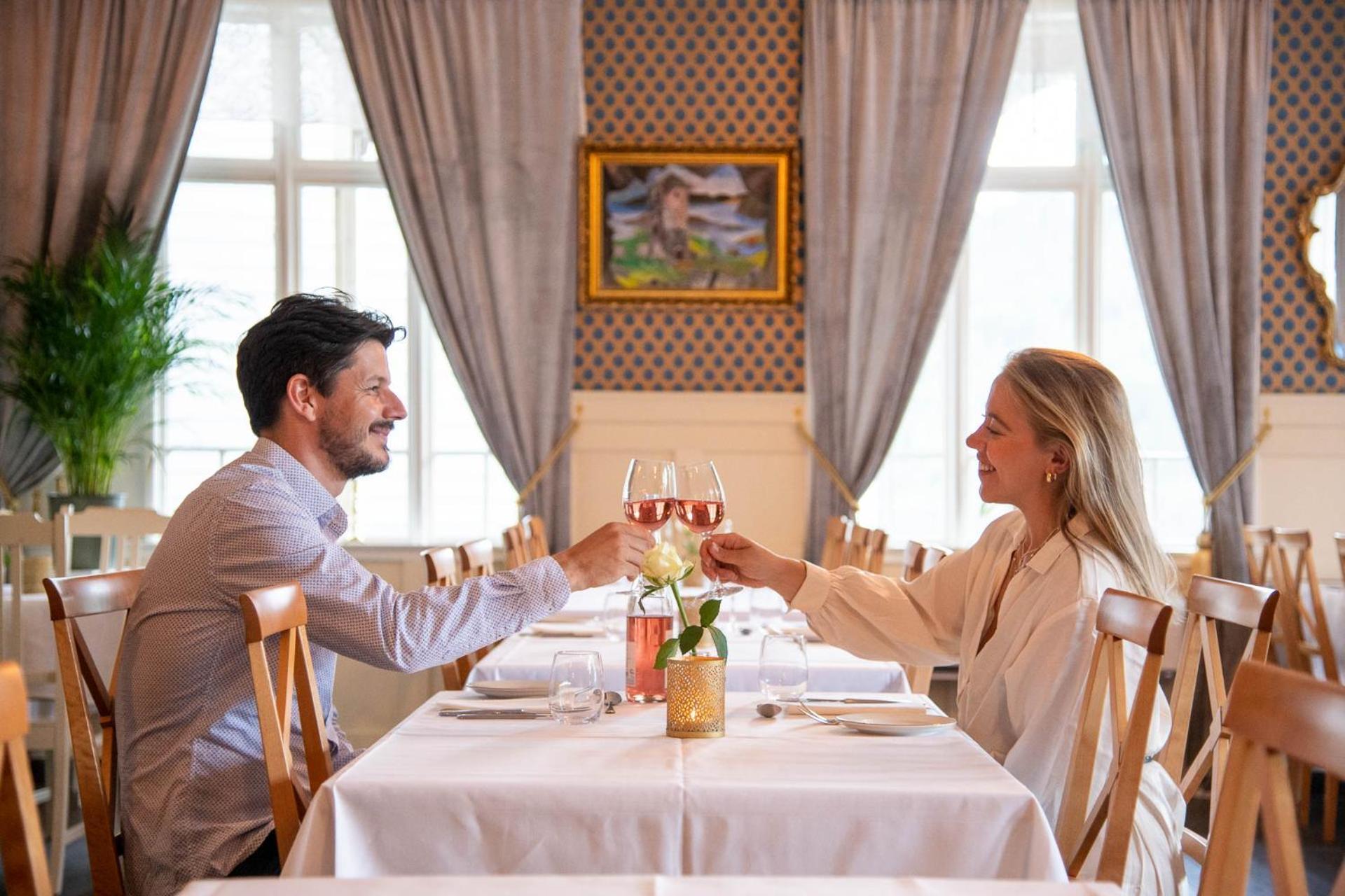 Visnes Hotel Stryn Zewnętrze zdjęcie